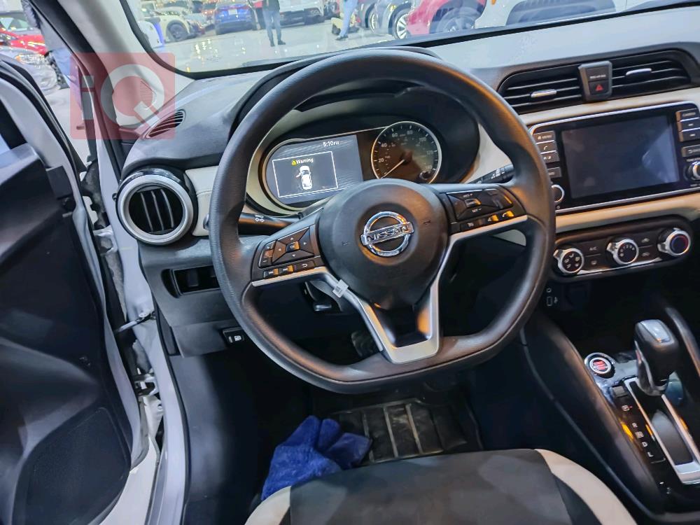 Nissan Versa
